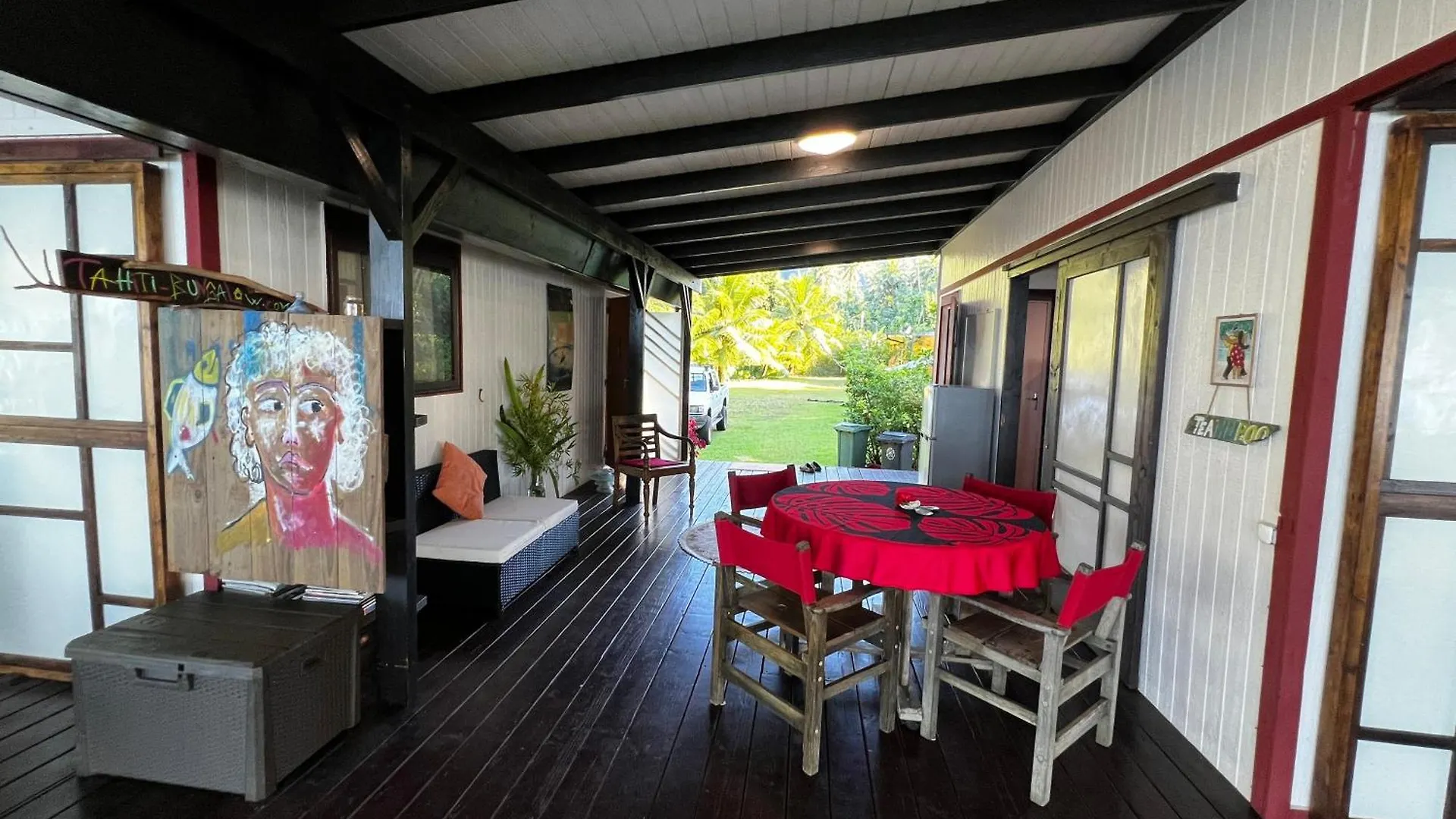 Tahiti-Bungalow At Teahupoo: Beachfront With Pountoon And Mini Pool Teahupoo