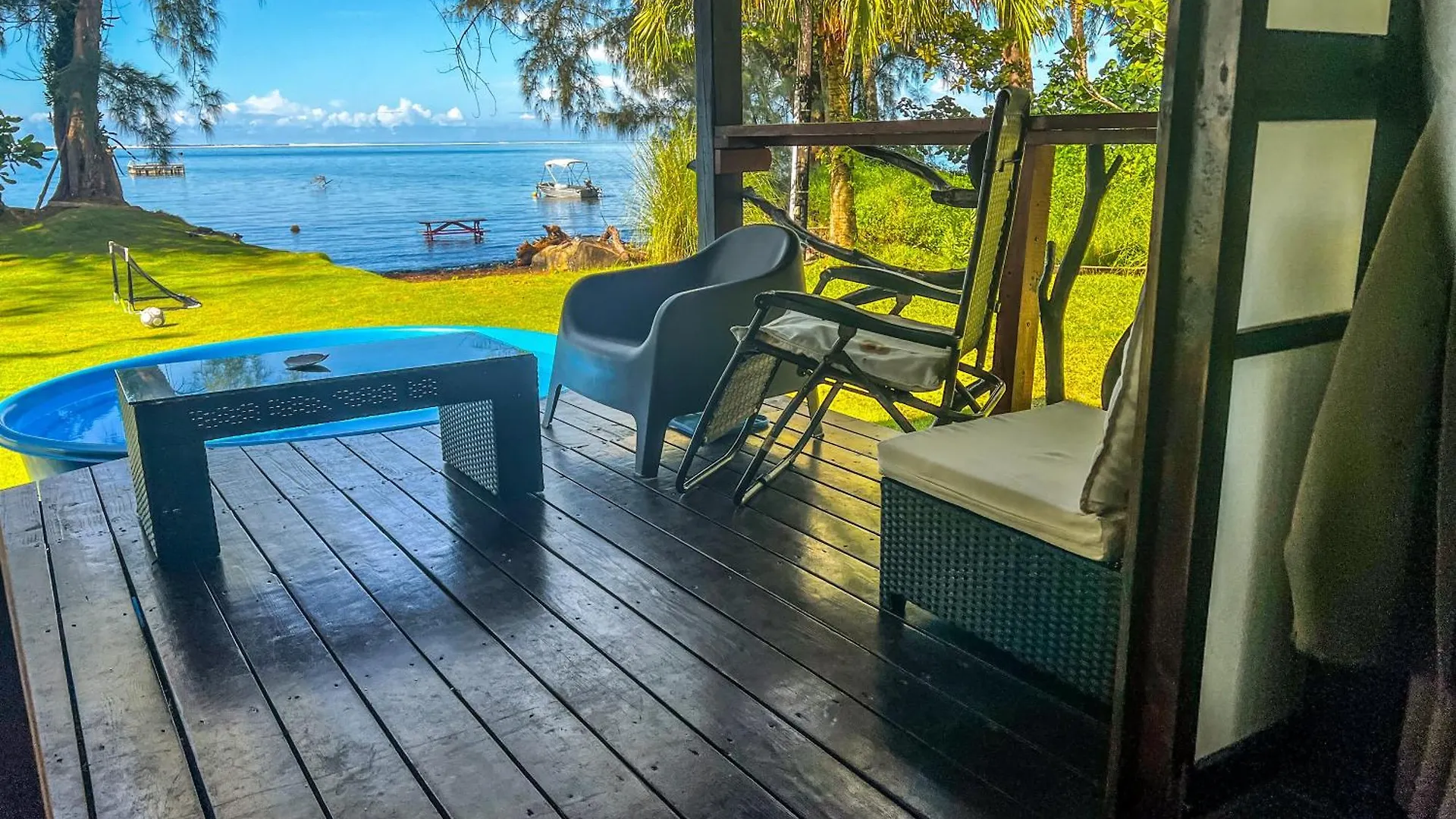 Tahiti-Bungalow At Teahupoo: Beachfront With Pountoon And Mini Pool Französisch-Polynesien